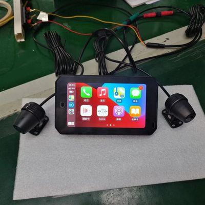 IP67 imperméable à l'eau 5 pouces IPS Écran moto Carplay GPS Navigateur 2 en 1 sans fil Apple Car-play Android Auto